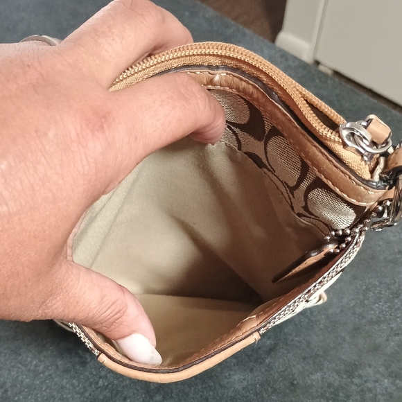 Coach Beige/Tan Signature Canvas Crossbody - Picture 3 of 6